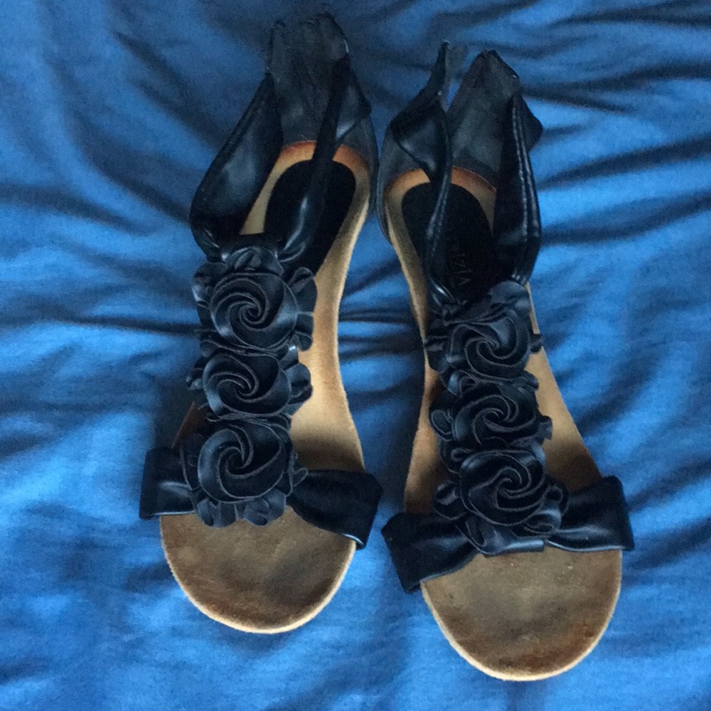Patrizia by Spring Step Black Wedges